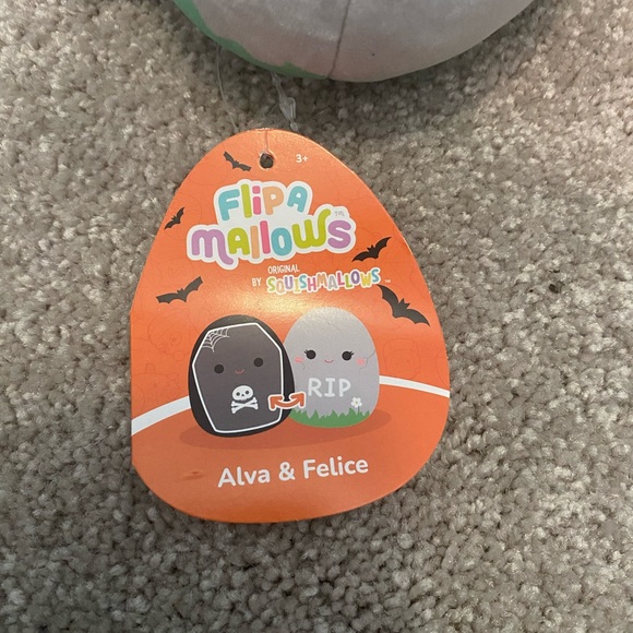 NWT 5” Alva and Felice Halloween Flipamallow Squishmallow - Picture 5 of 9